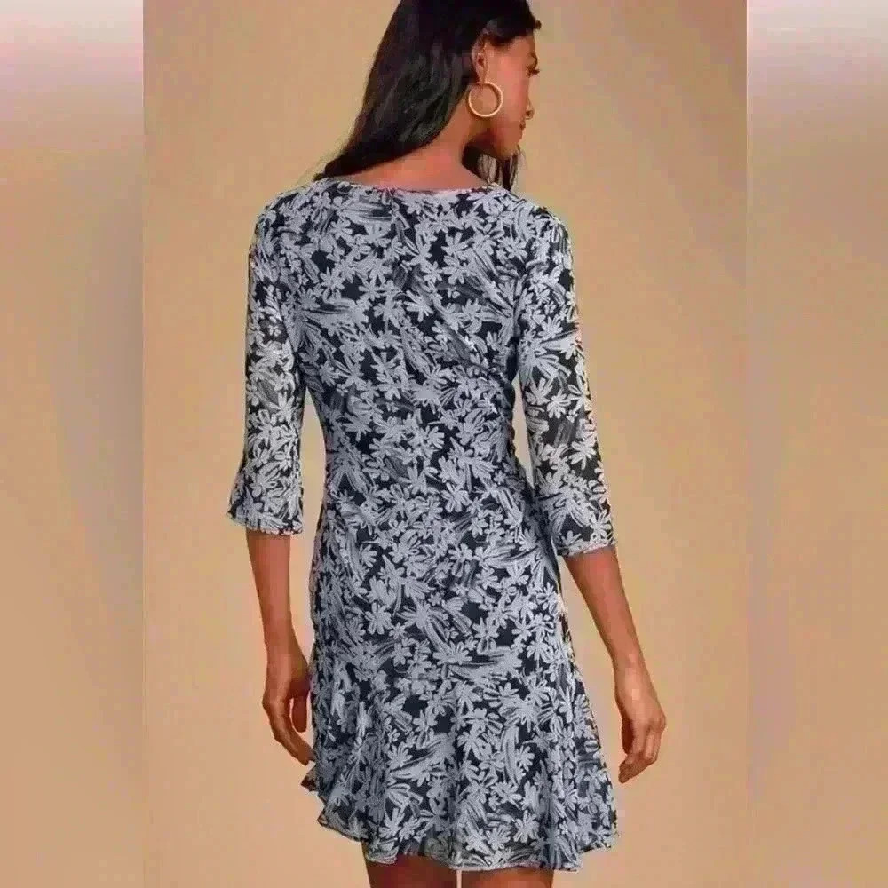 Lulus Lalaine Black and Blue Floral Ruched Dress Sz M ‎ Wedding Party Flirty - Picture 4 of 11